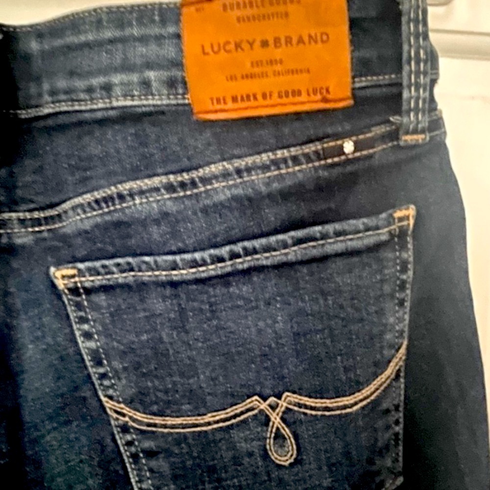 Lucky Brand Lolita Crop Jeans - Picture 3 of 6